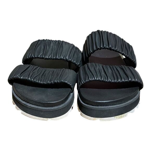 Sorel Women's 7 Roaming Two Strap Slide Sandals Black and White  MSRP $150 - Picture 3 of 9